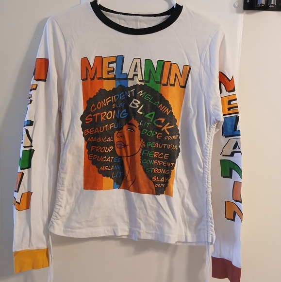 Juniors Large On Fire Melanin T-Shirt - Picture 1 of 9